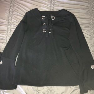 Black sweatshirt tunic with lace up front